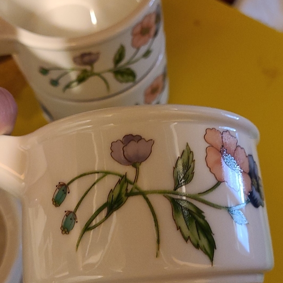 2 Wax melters /handmade tea cups with teawarmers